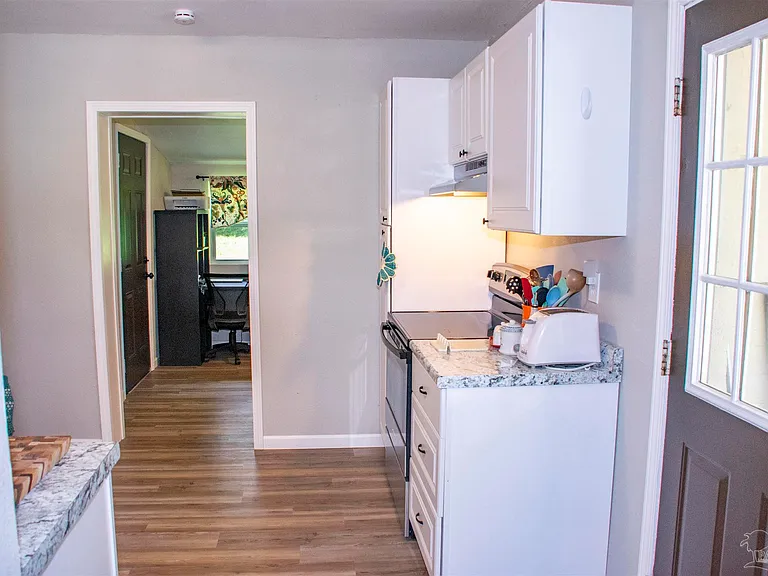 5357 Locklin Ave — Photo 30