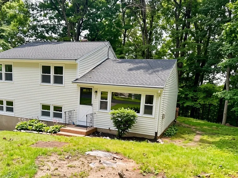 51 Birchwood Rd — Photo 3