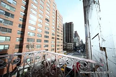 Rented by Metropolitan Realty