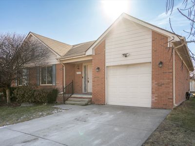 15830 Camperdown Ave, Clinton Township, MI, 48035