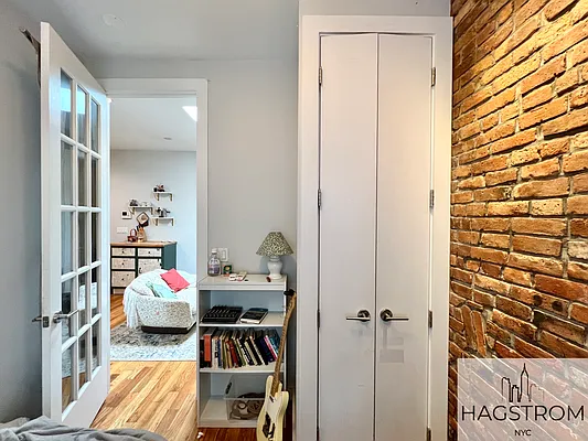 Rented by Hagstrom Management Inc | media 37