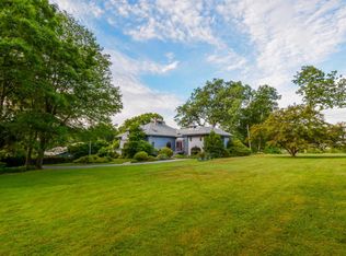 241A Foreside Rd, Falmouth, ME 04105