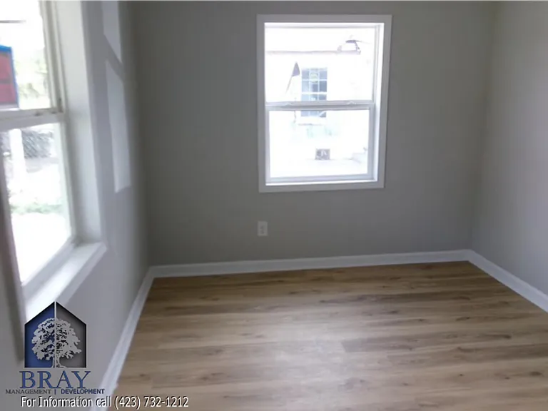 1346 E Sevier Ave — Photo 5