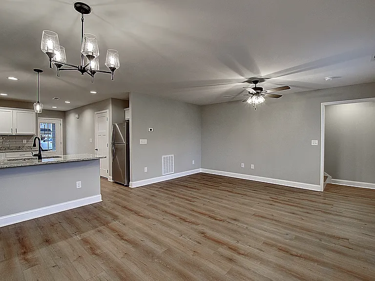 33 Atlas Way — Photo 9
