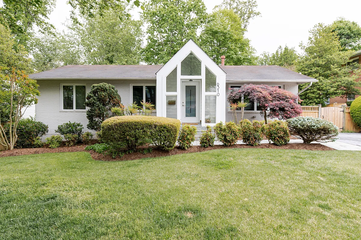 Front of house - 6310 Marjory Ln