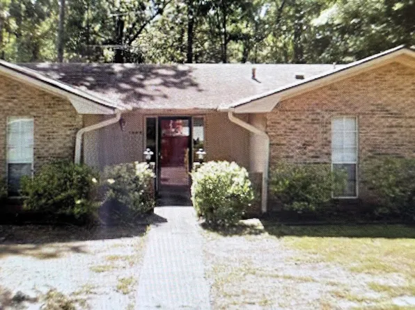 1304 Blackhawk Ridge Ln, Pine Bluff, AR 71603