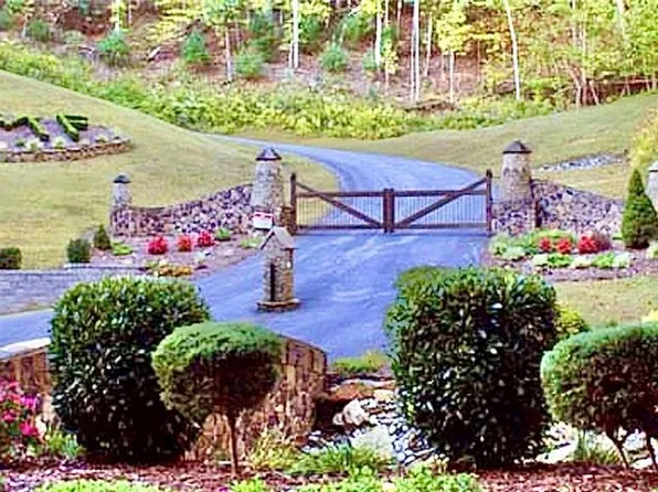 68 Orchard Trl, Mc Grady, NC 28649