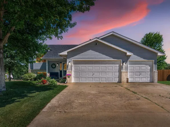 1831 73rd St, Centerville, MN 55038