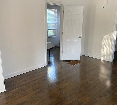 5th image of 2037 N Tripp Ave #1