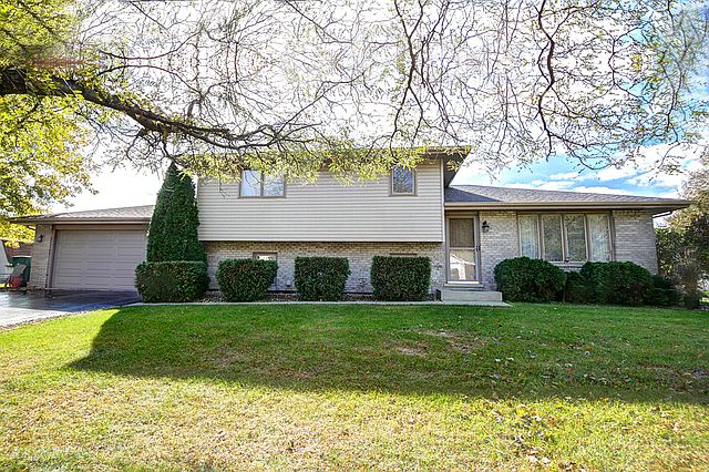 1st image of 3404 Ivywild Ln