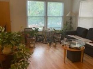 9034 Lamon Ave APT 2A, Skokie, IL 60077