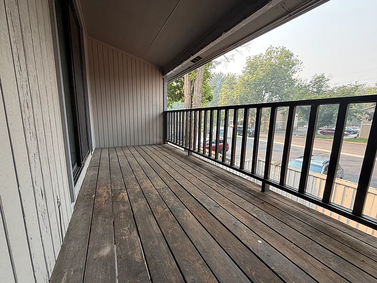 361 S Walnut St — Photo 9