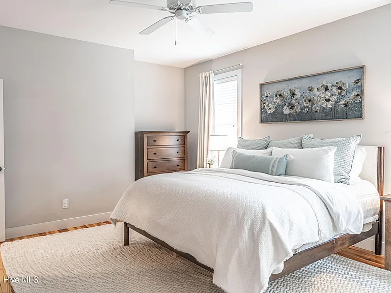 420 Manning Sq — Photo 14