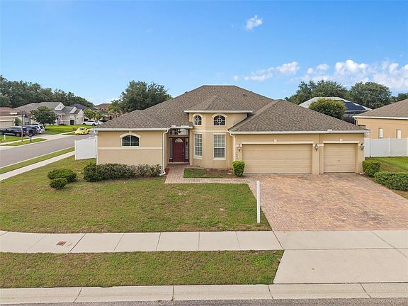 4th image of 1642 CHANDELLE LANE