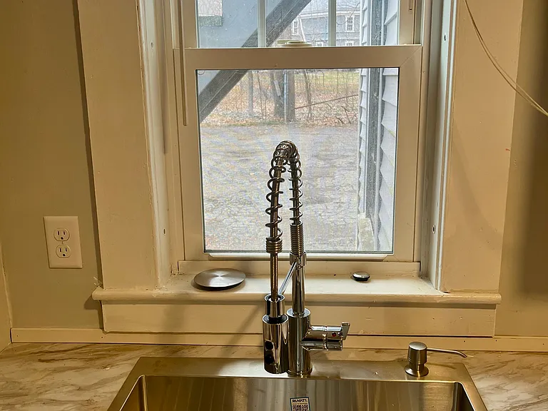 413 Hammond St #5 — Photo 9