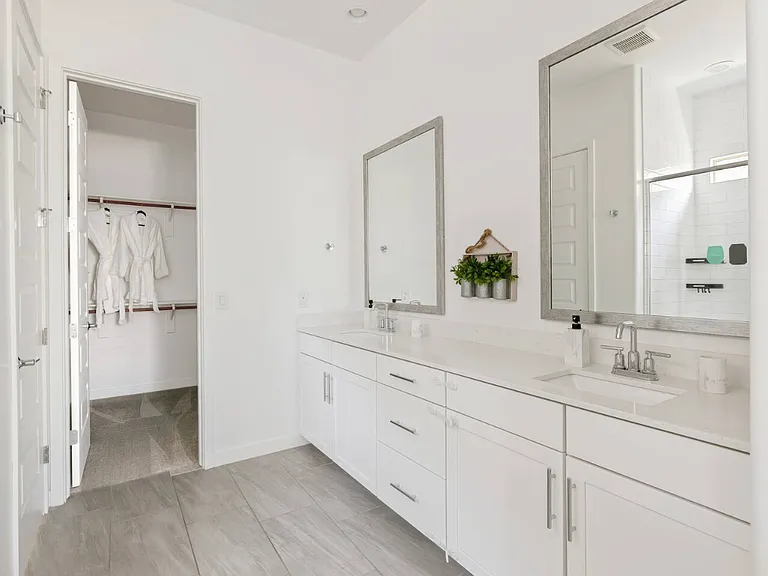 19601 W Monterey Way — Photo 11