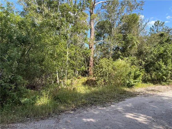 6136 Fig Rd, Sebring, FL 33875