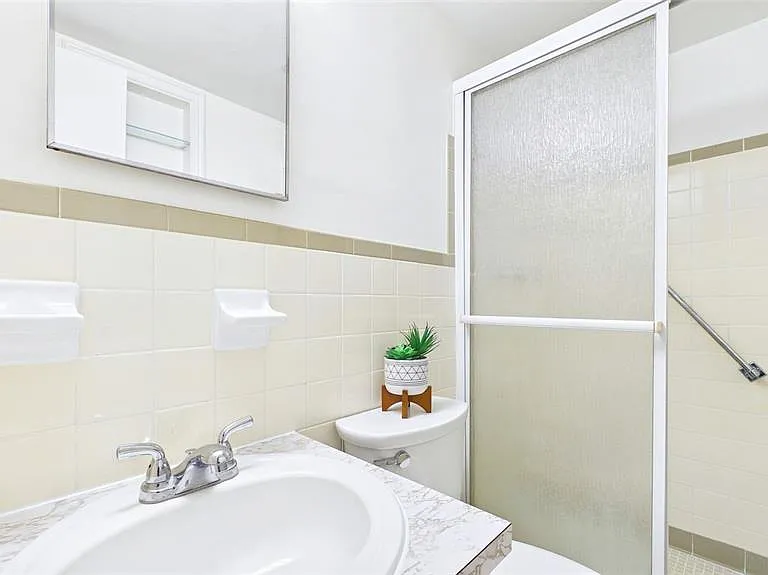 2454 Australia Way E #32 — Photo 39