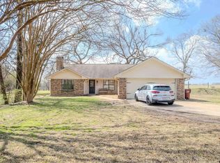 615 Rodeo Dr, Mount Vernon, TX 75457