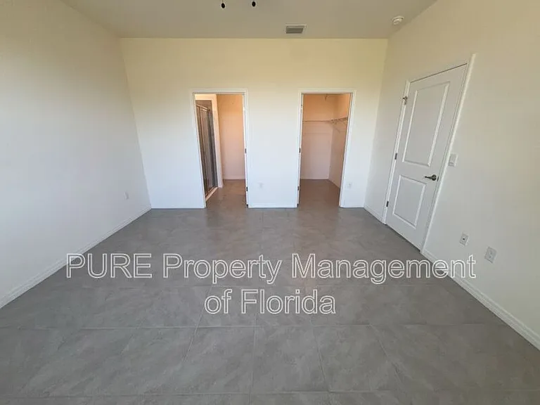 5416 NW 46th Lane Rd — Photo 30