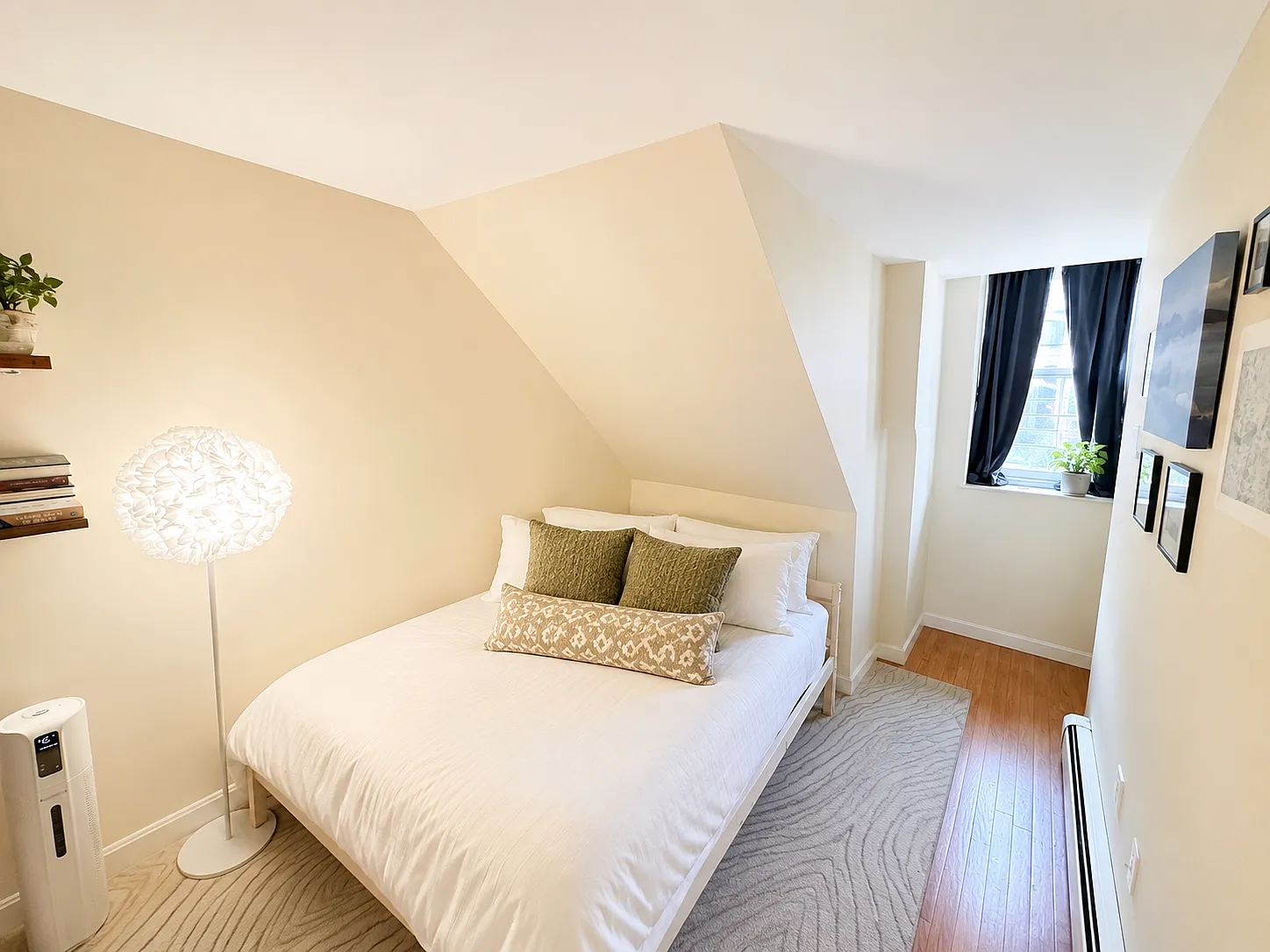 2 bed, 900 sqft, $4,100 — Photo 4