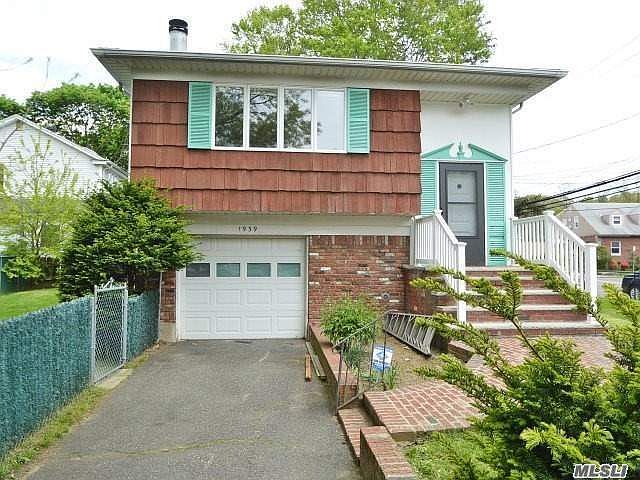 1st image of 1939 Bryant Pl
