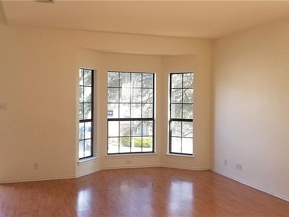 3rd image of 10806 Sans Souci Pl