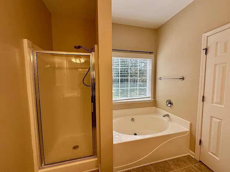 219 Highwoods Plantation Ave — Photo 13