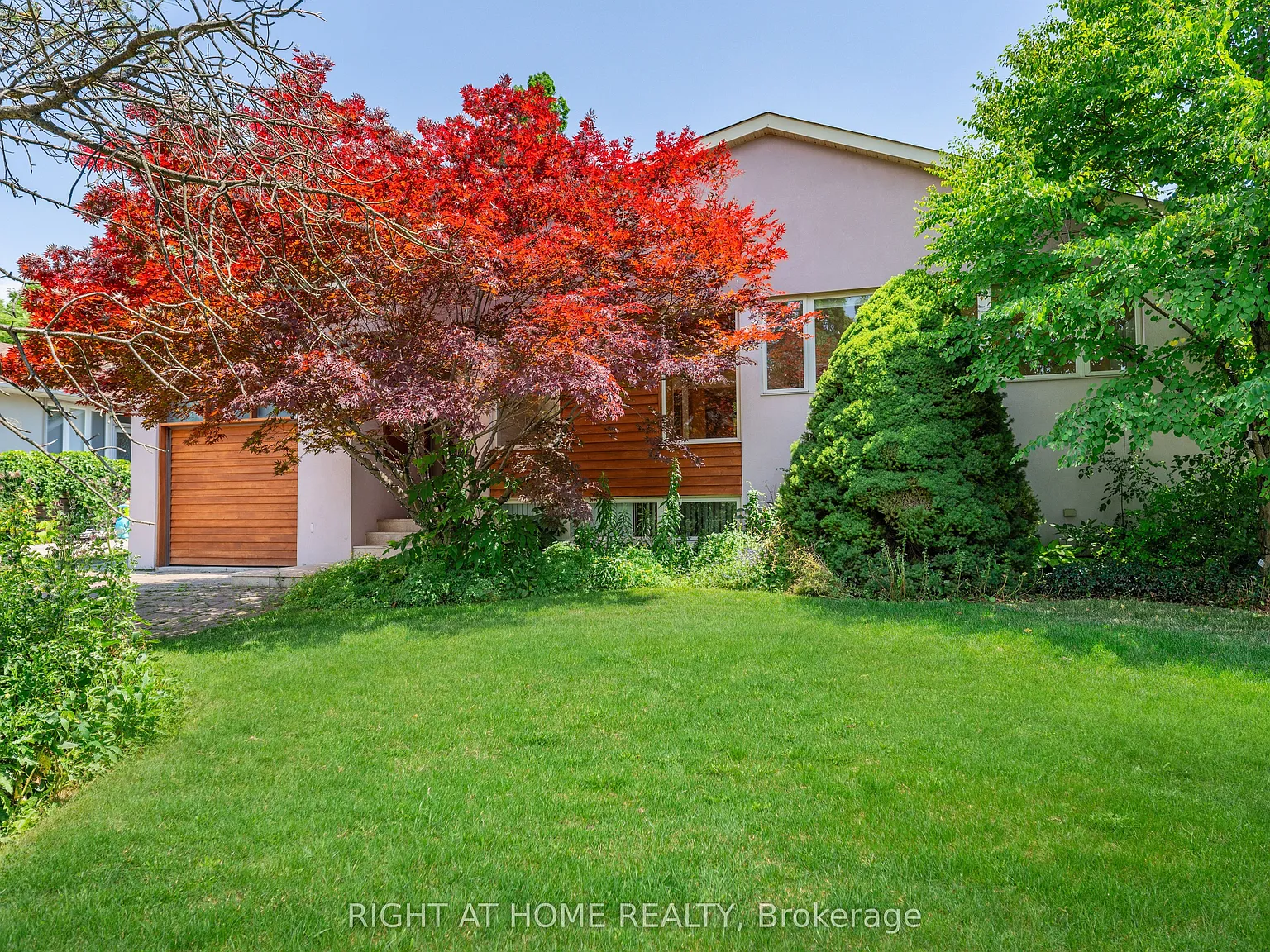 3 bed, $5,650 — Photo 2