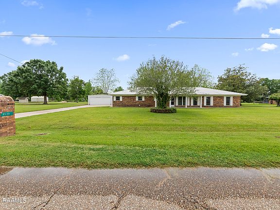 4th image of 8539 Meadow Ln