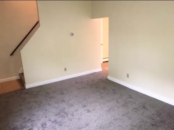 15 Ham St, Dover, NH 03820