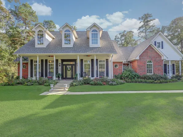 201 Crepe Myrtle Ln, Texarkana, TX 75501