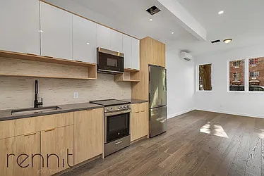 Rented by Rennit Inc.