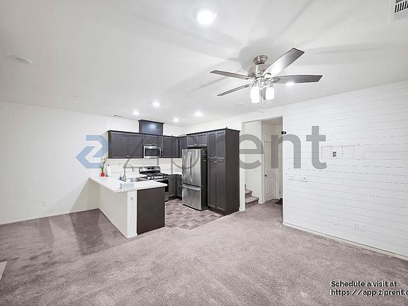 4th image of 27333 Georgetown Dr