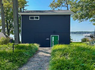 1820 E 88th St, Newaygo, MI 49337