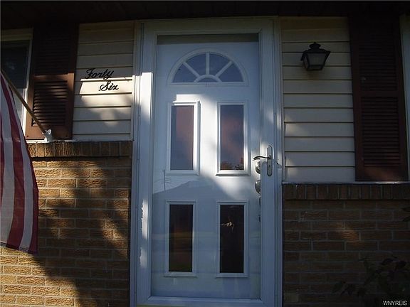 2nd image of 46 Royal Palm Dr
