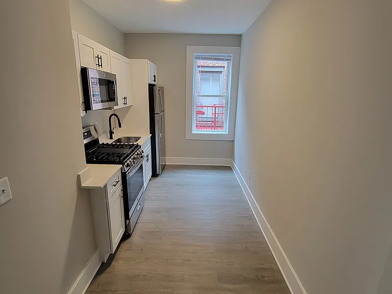 192 Kensington Ave #401 — Photo 22
