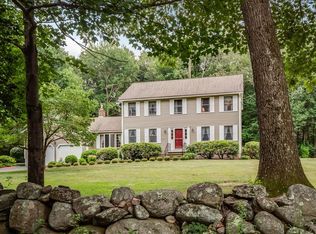 44 Spaulding Rd, Chelmsford, MA 01824