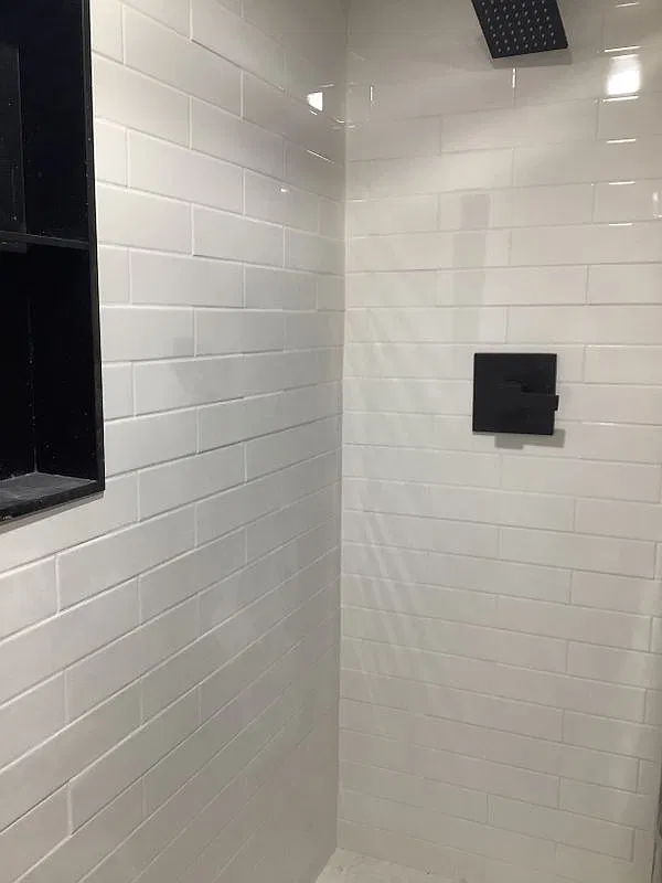 1 bed, 1.0 bath, 700 sqft, $1,100 — Photo 2