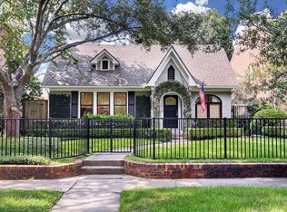 2020 Wroxton Rd, Houston, TX 77005