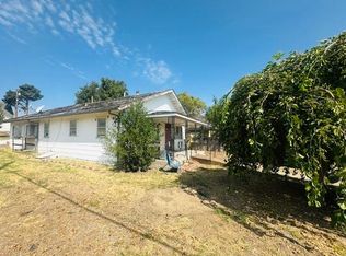 423 S Summer St, Shattuck, OK 73858