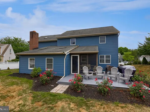 323 Knightsbridge Way, Lititz, PA 17543