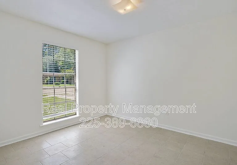 5728 Nashville Ave — Photo 4