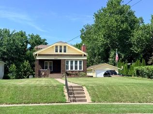 989 Newell Ave, Muscatine, IA 52761