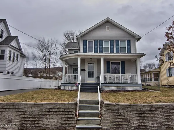 219 1st St #L-32, Blakely, PA 18447