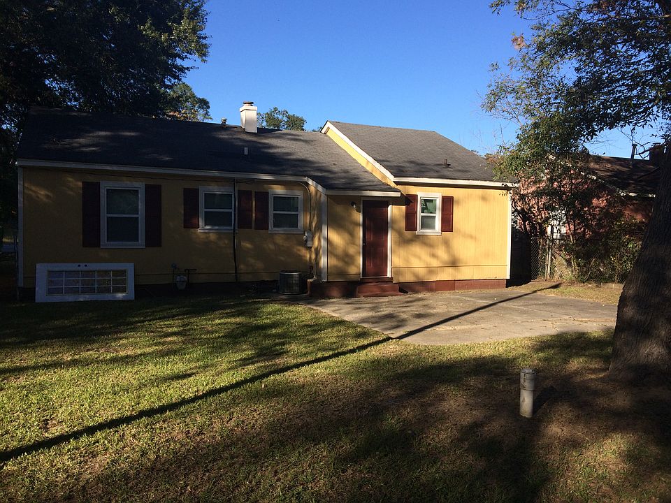 2nd image of 404 Alice Ave