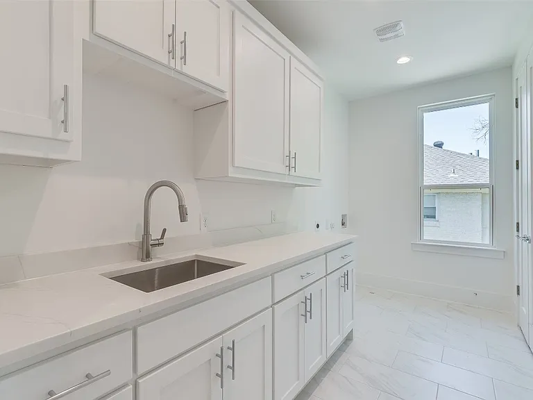 6135 Velasco Ave — Photo 42