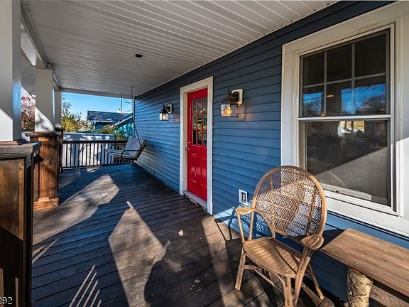 2nd image of 21 Outlook Ave