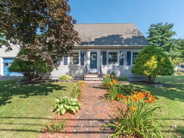 117 River St, Hudson, MA 01749