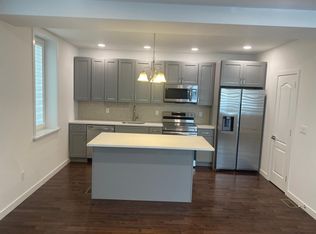 52 Strong St, Wallington, NJ 07057